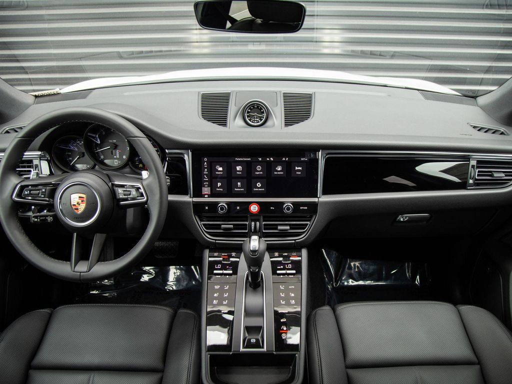 صورة مصغرة 21 لـ 2026 Porsche MACAN T