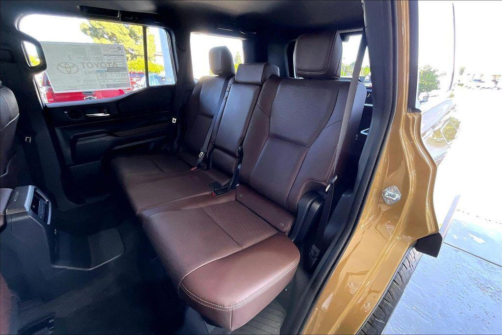 TOYOTA LAND CRUISER - 10