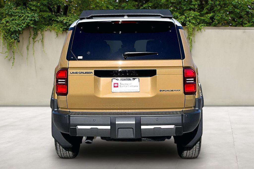 TOYOTA LAND CRUISER - 4