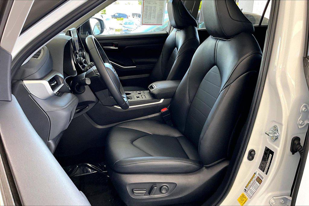 صورة مصغرة 21 لـ 2026 Toyota HIGHLANDER XLE