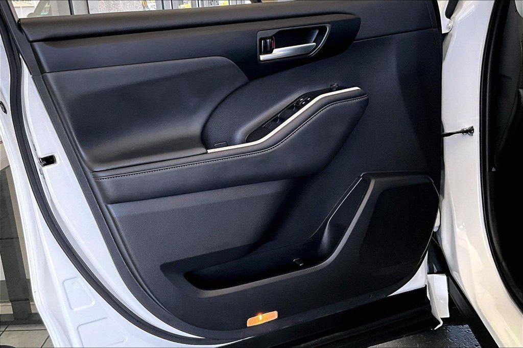 صورة مصغرة 20 لـ 2026 Toyota HIGHLANDER XLE