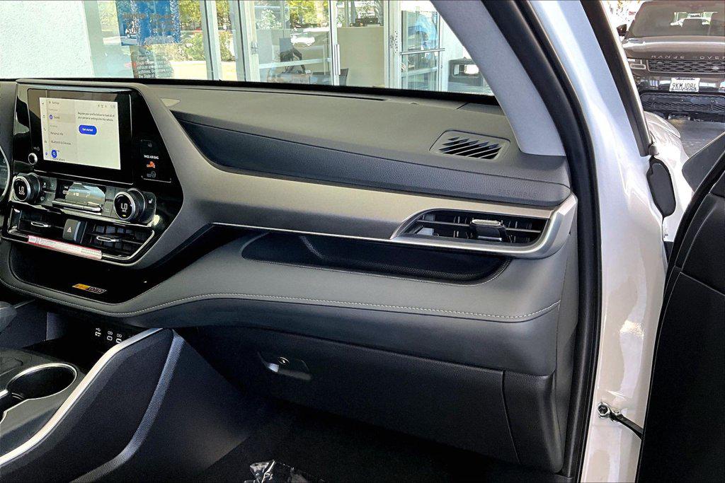 صورة مصغرة 27 لـ 2026 Toyota HIGHLANDER XLE