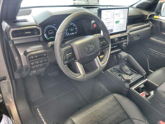 2026 TOYOTA TACOMA HYBRID TRD OFF ROAD thumbnail 14