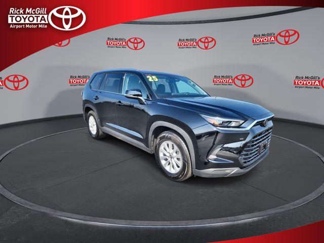 TOYOTA GRAND HIGHLANDER - 2