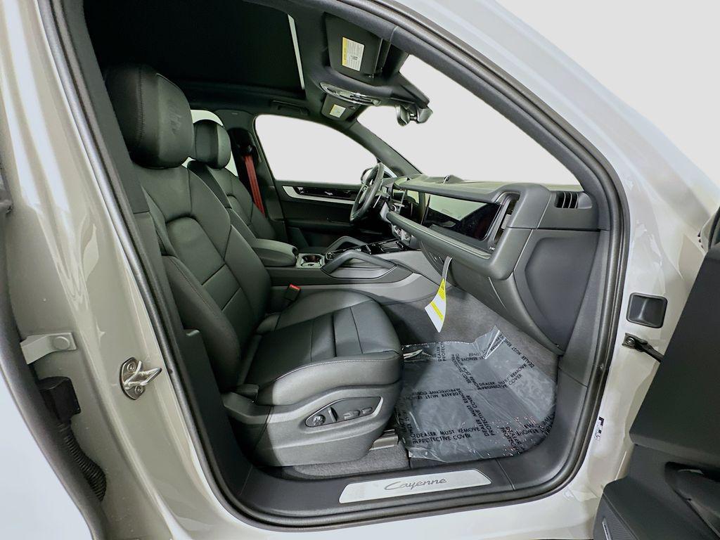 2026 Porsche CAYENNE 缩略图 31