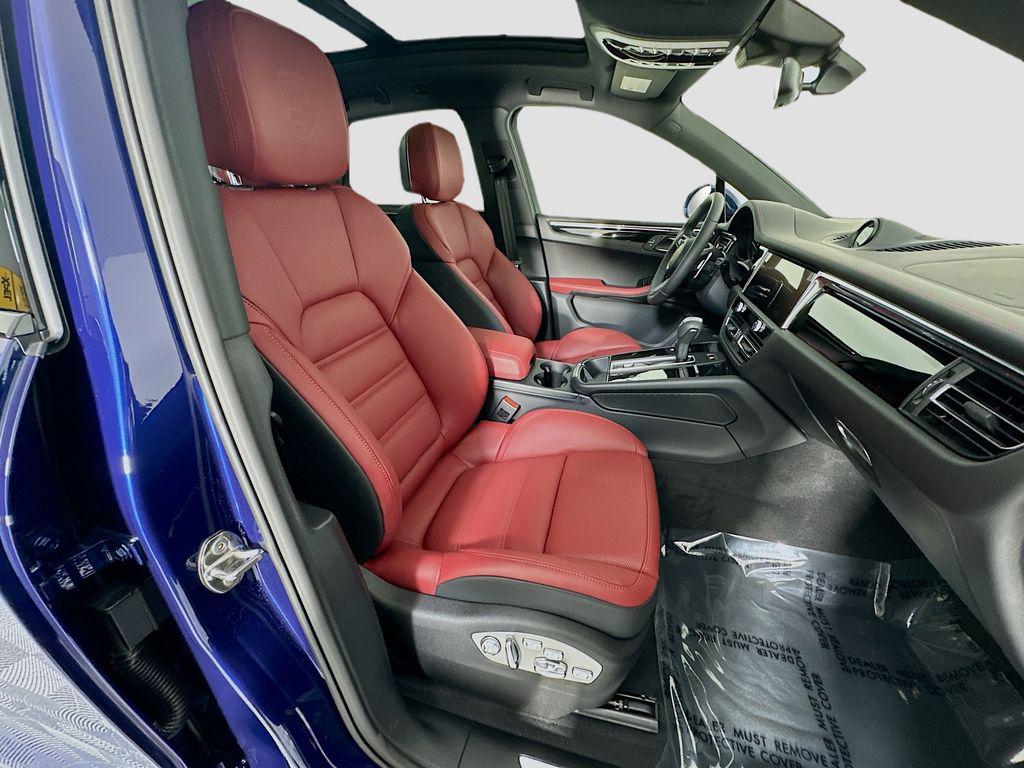 2026 Porsche MACAN — миниатюра 30