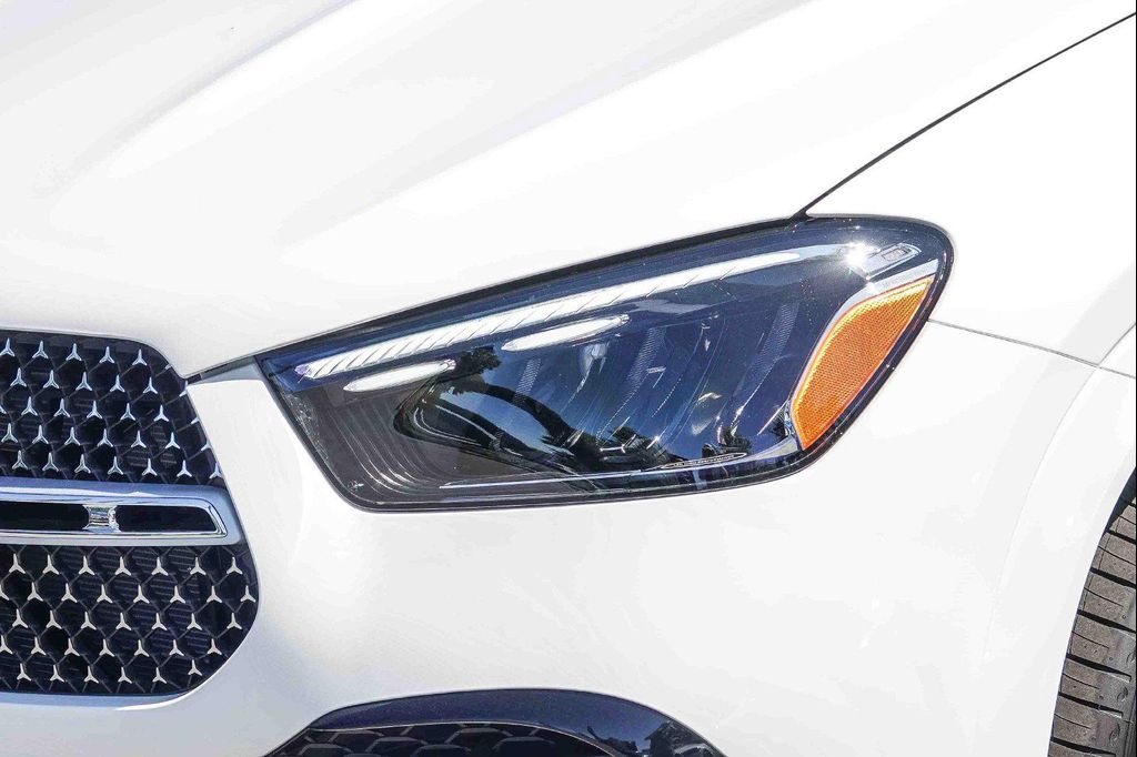 2026 Mercedes-BENZ GLE 缩略图 8