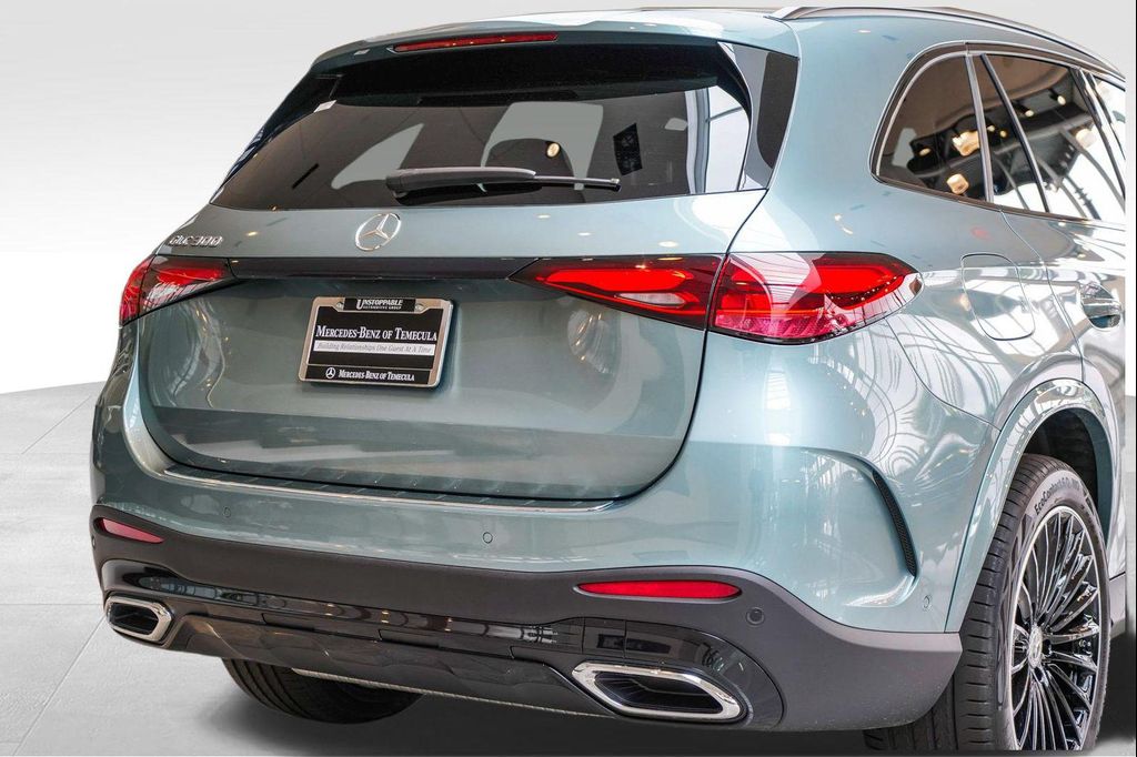 MERCEDES-BENZ GLC - 5