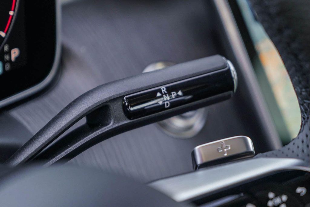 2026 Mercedes-BENZ C-CLASS — миниатюра 18
