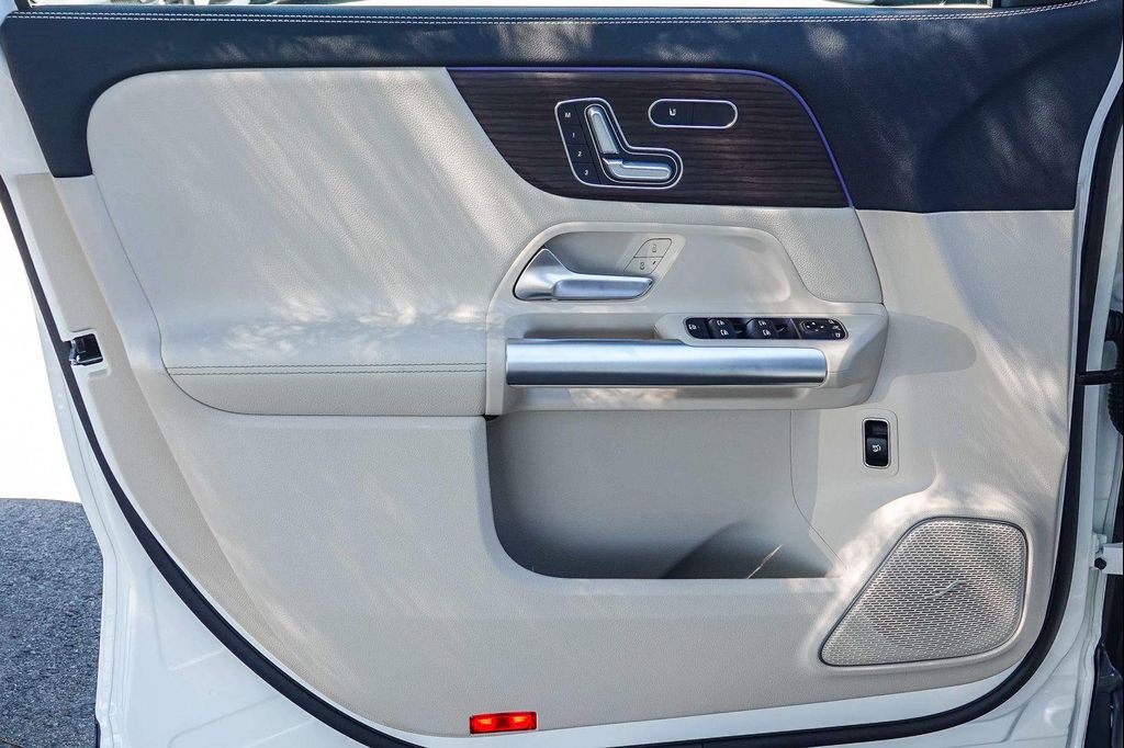 2026 Mercedes-BENZ GLA — миниатюра 19