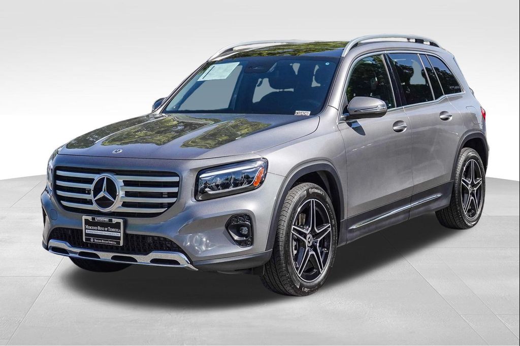 2026 Mercedes-BENZ GLB — фото 3