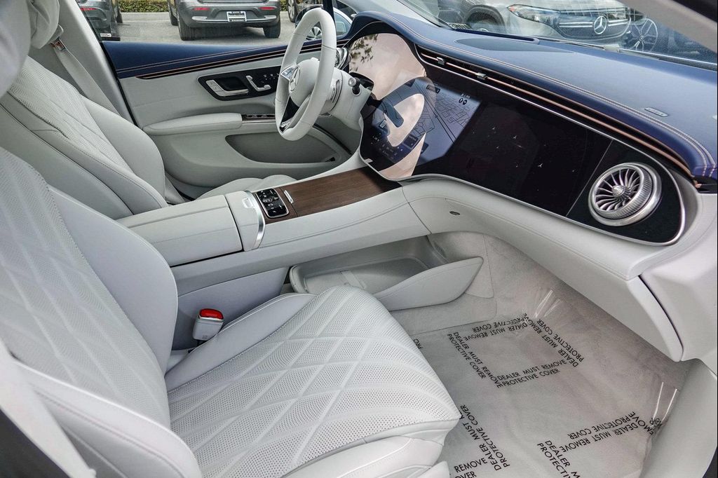 2026 Mercedes-BENZ EQS — миниатюра 14