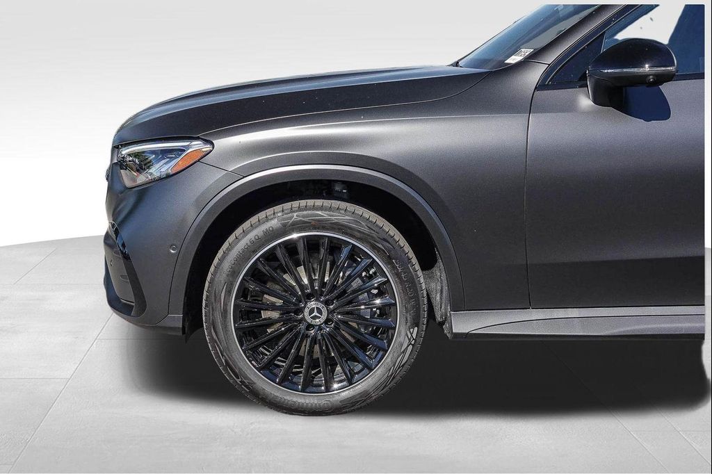 MERCEDES-BENZ GLC - 9