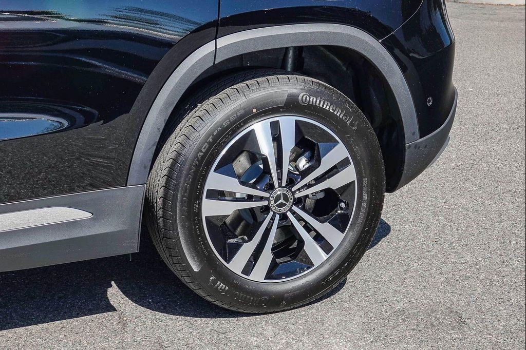 MERCEDES-BENZ GLA-CLASS - 10