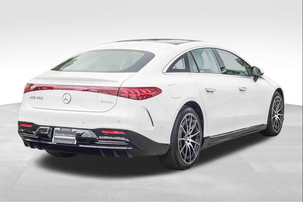 صورة مصغرة 6 لـ 2026 Mercedes-BENZ EQS