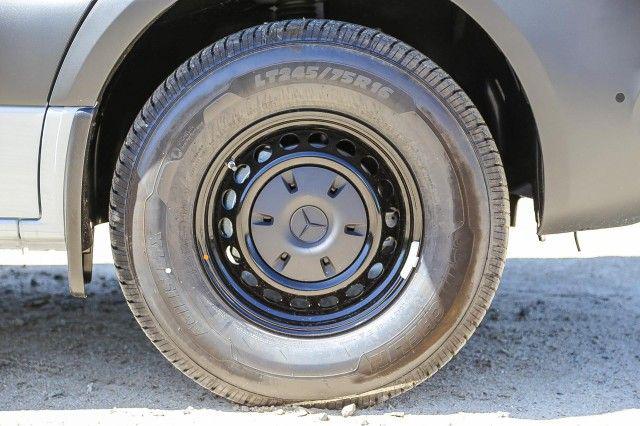 صورة 10 لـ 2025 Mercedes-BENZ OTHERS