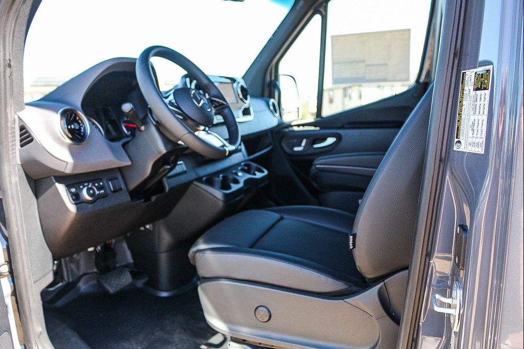 2026 Mercedes-BENZ OTHERS — миниатюра 19