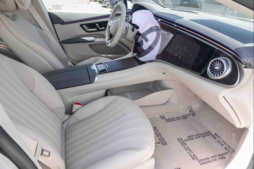 صورة مصغرة 15 لـ 2026 Mercedes-BENZ EQS