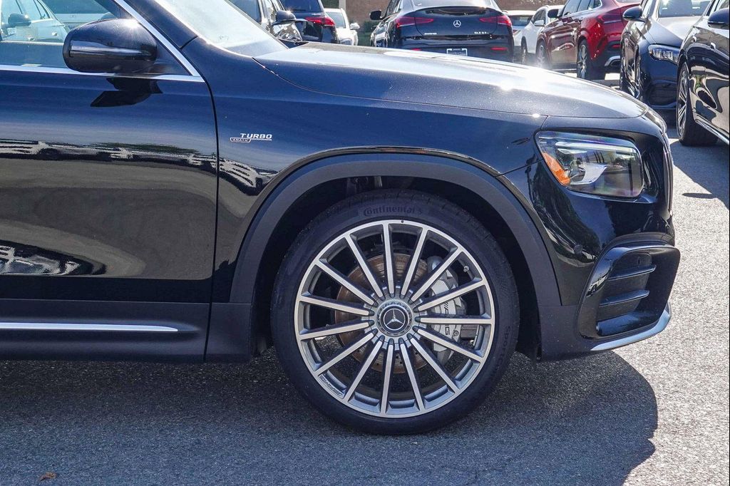 MERCEDES-BENZ GLB-CLASS AMG - 9