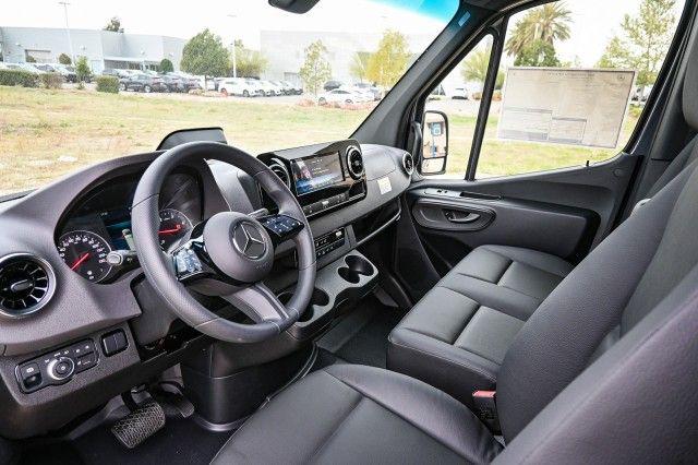 صورة مصغرة 18 لـ 2025 Mercedes-BENZ OTHERS