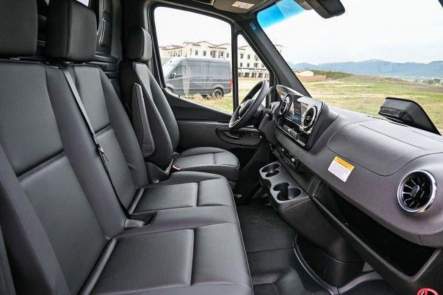 صورة مصغرة 21 لـ 2025 Mercedes-BENZ OTHERS