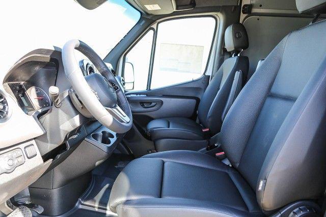 2024 Mercedes-BENZ OTHERS — миниатюра 16