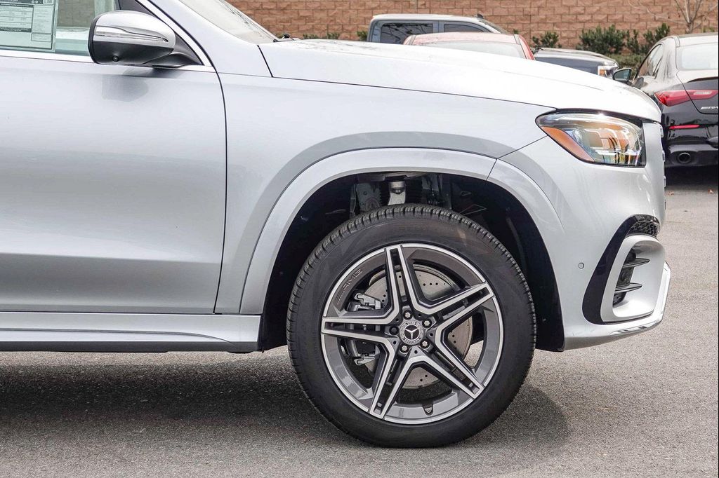 MERCEDES-BENZ GLS - 9