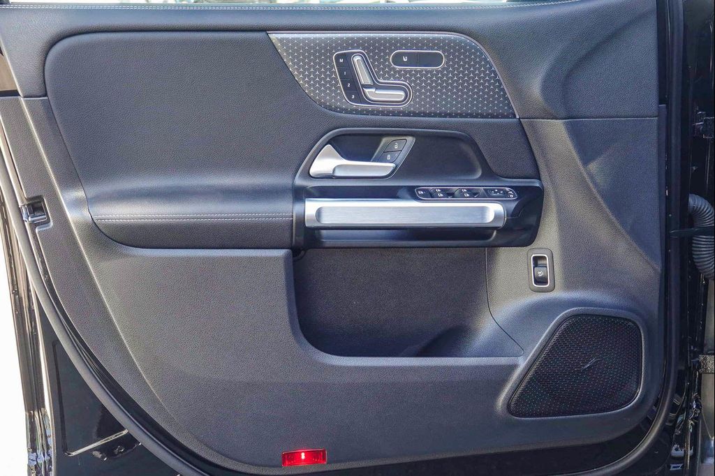 2024 Mercedes-BENZ EQB — миниатюра 20