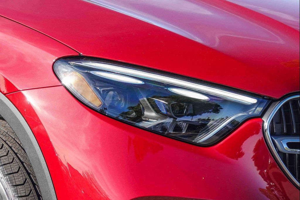 MERCEDES-BENZ GLC - 8