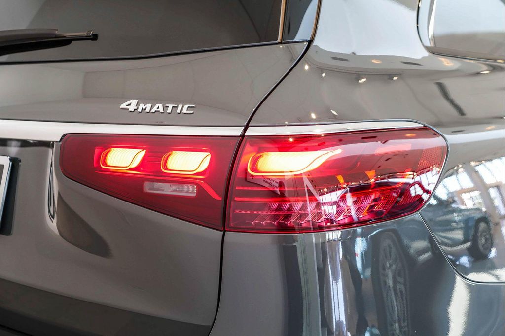 MERCEDES-BENZ GLS - 6