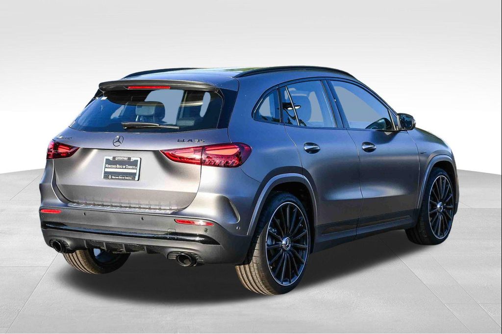 MERCEDES-BENZ GLA-CLASS AMG - 6