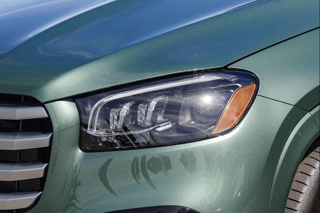 MERCEDES-BENZ GLS - 8