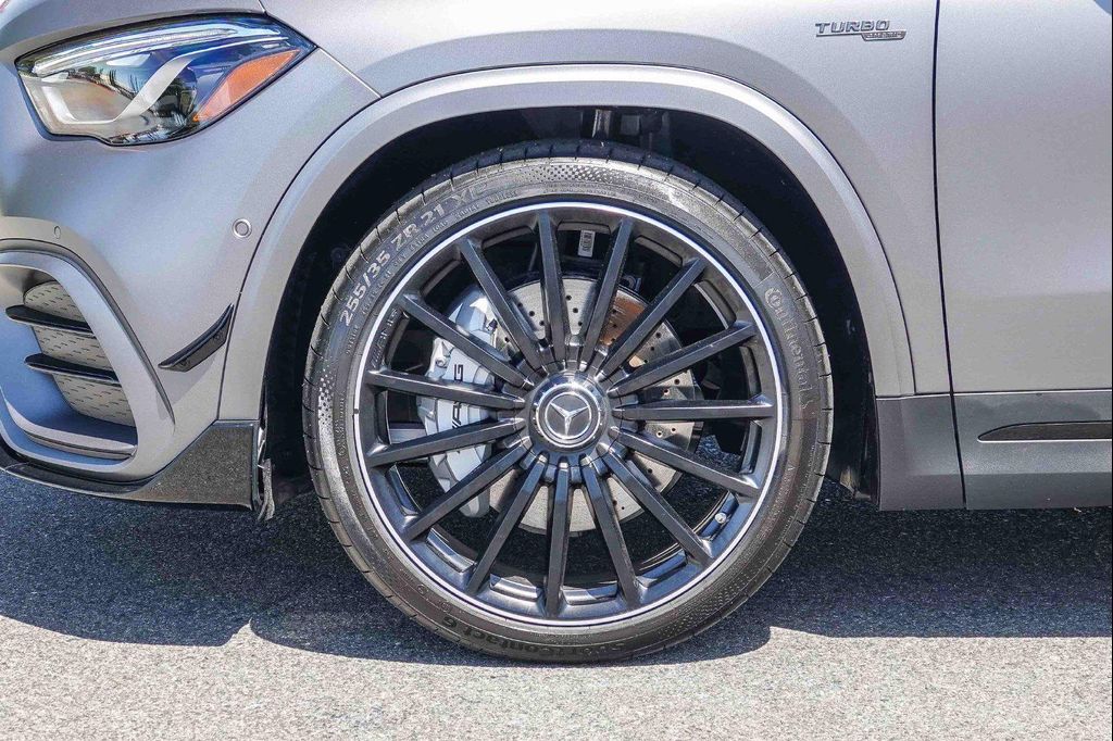صورة 10 لـ 2026 Mercedes-BENZ AMG GLA 35 4MATIC