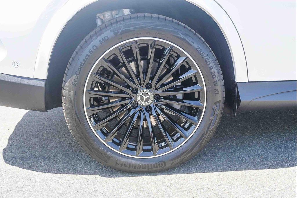 MERCEDES-BENZ GLC - 8