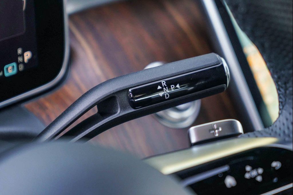 2026 Mercedes-BENZ C-CLASS — миниатюра 18