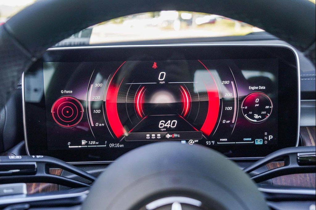 2026 Mercedes-BENZ C-CLASS — миниатюра 24