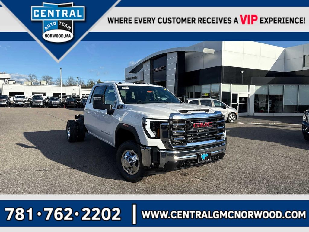 New 2026 GMC Sierra 3500 SLE