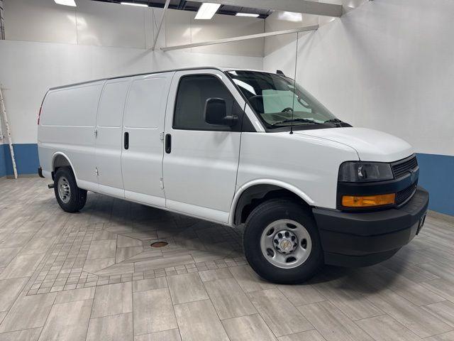 New 2026 Chevrolet Express 3500 Work Van
