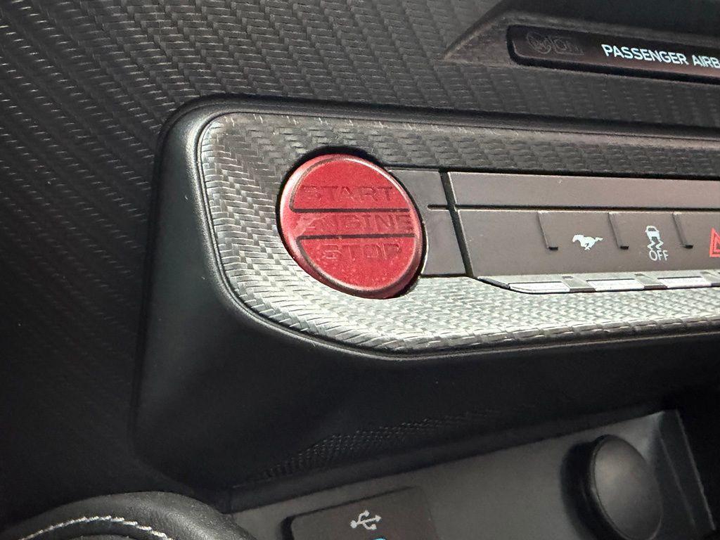 2024 FORD MUSTANG GT PREMIUM thumbnail 26