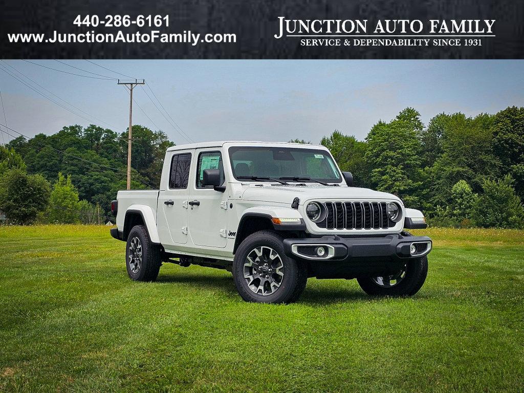 New 2026 Jeep Gladiator Sahara 4x4