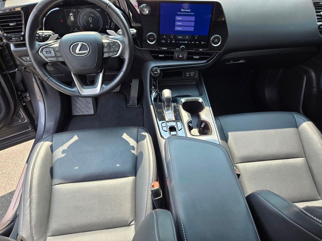 2023 Lexus NX 350H AWD photo 15