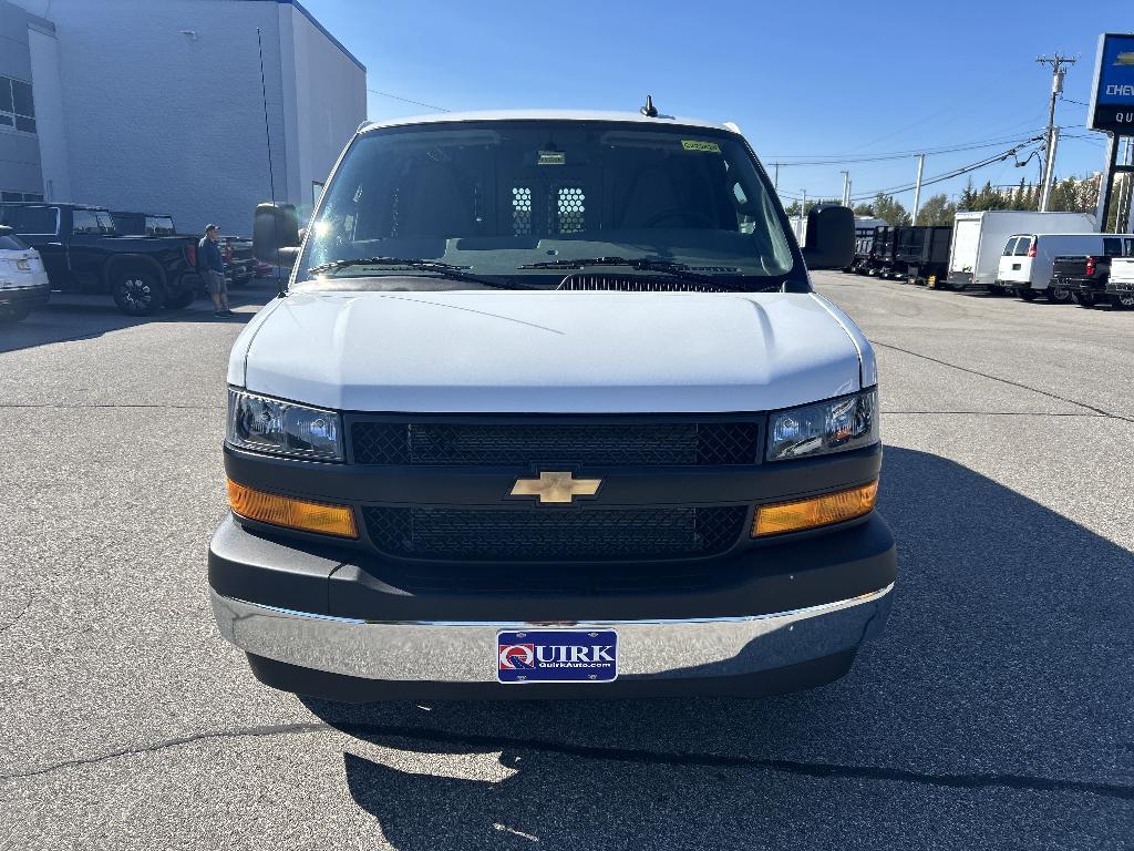 New 2025 Chevrolet Express 2500 Work Van