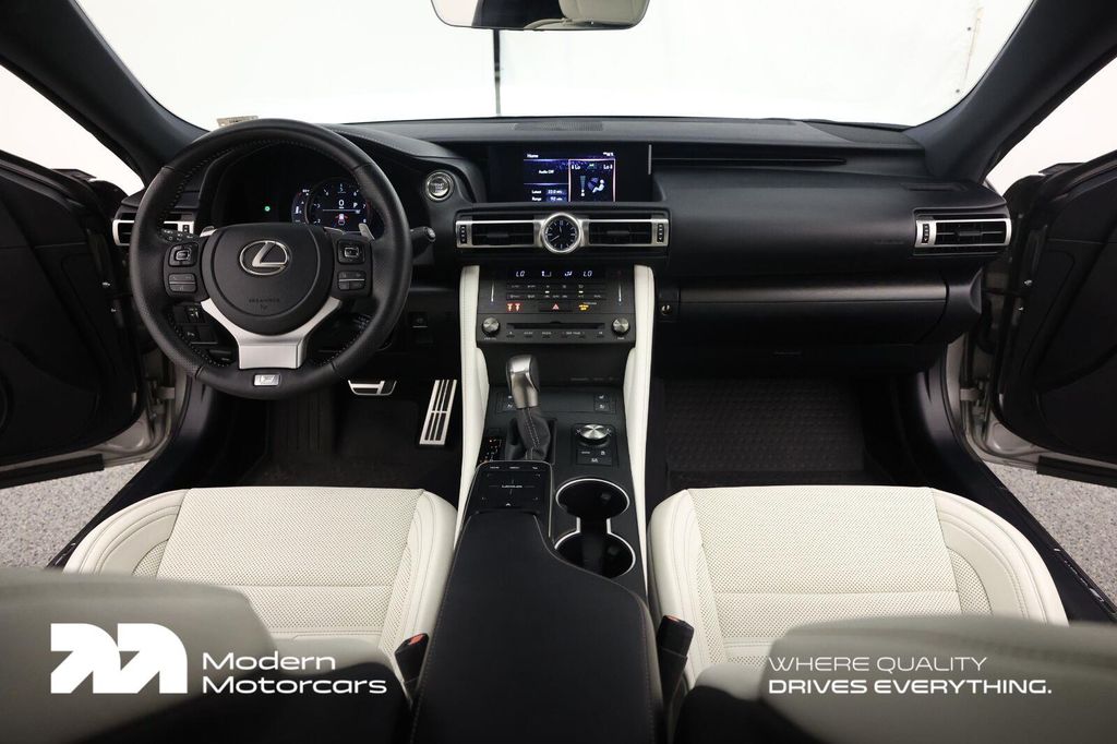 صورة مصغرة 20 لـ 2021 Lexus RC 300 F SPORT