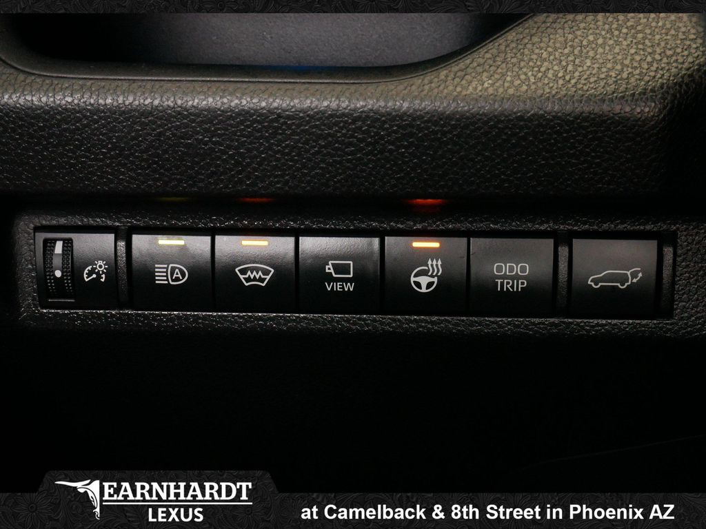 صورة مصغرة 34 لـ 2024 Toyota RAV4 HYBRID SE