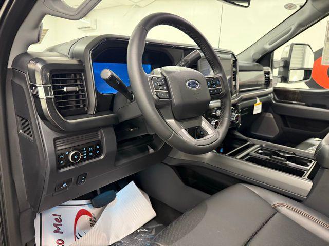 صورة مصغرة 13 لـ 2026 FORD F-350 LARIAT
