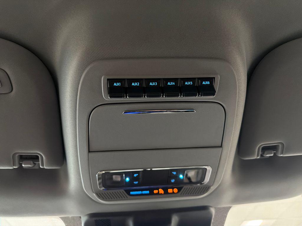 2026 FORD F-250 LARIAT thumbnail 21