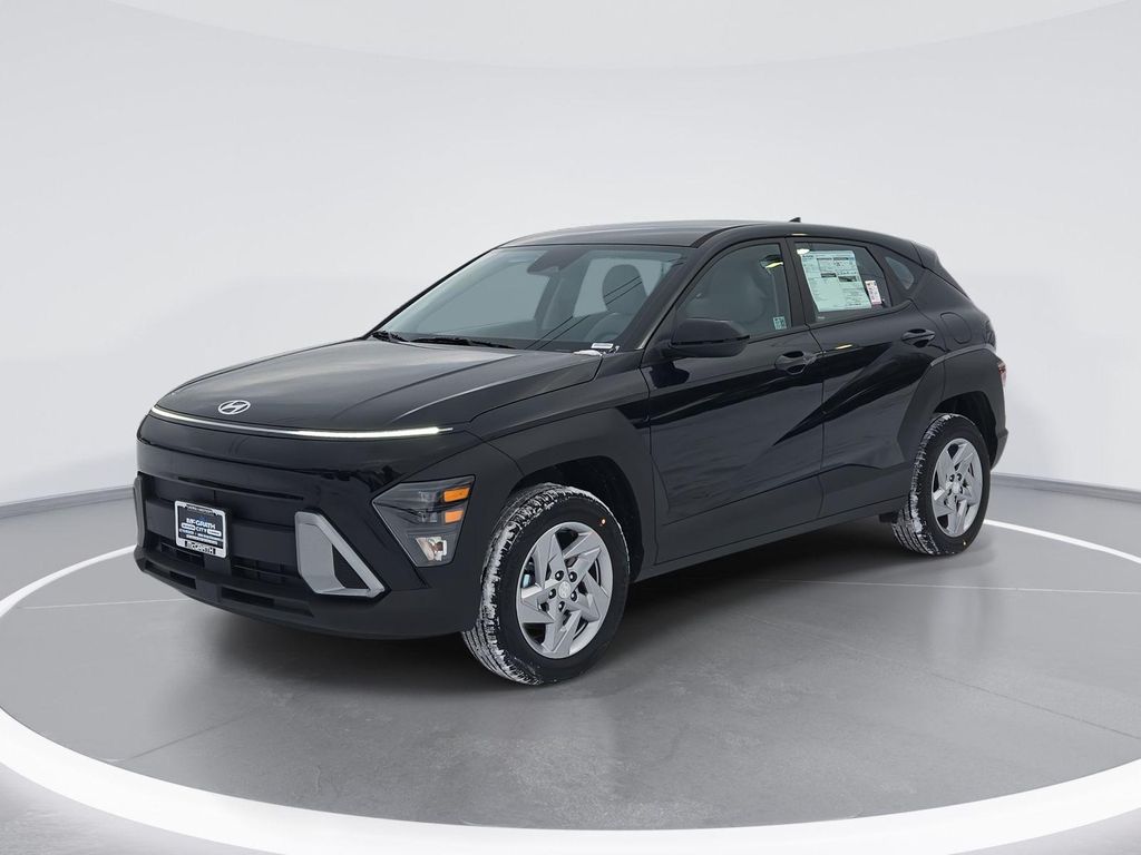 New 2026 Hyundai KONA SE