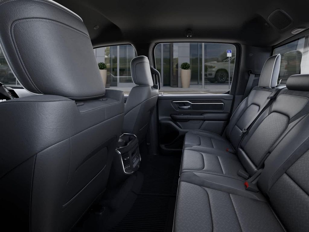 صورة مصغرة 23 لـ 2026 RAM 1500 LARAMIE
