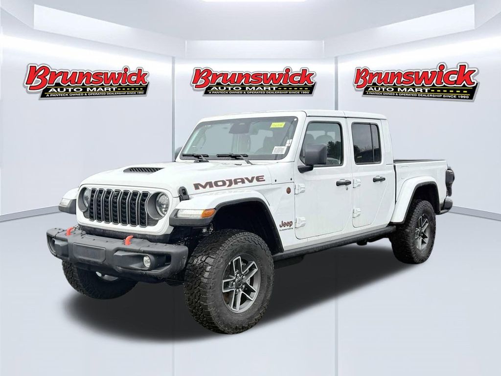 New 2026 Jeep Gladiator Mojave 4x4