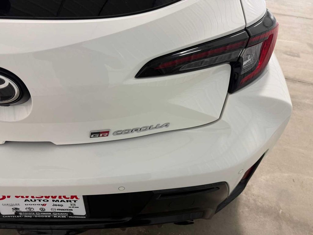 صورة مصغرة 18 لـ 2025 Toyota GR COROLLA PREMIUM